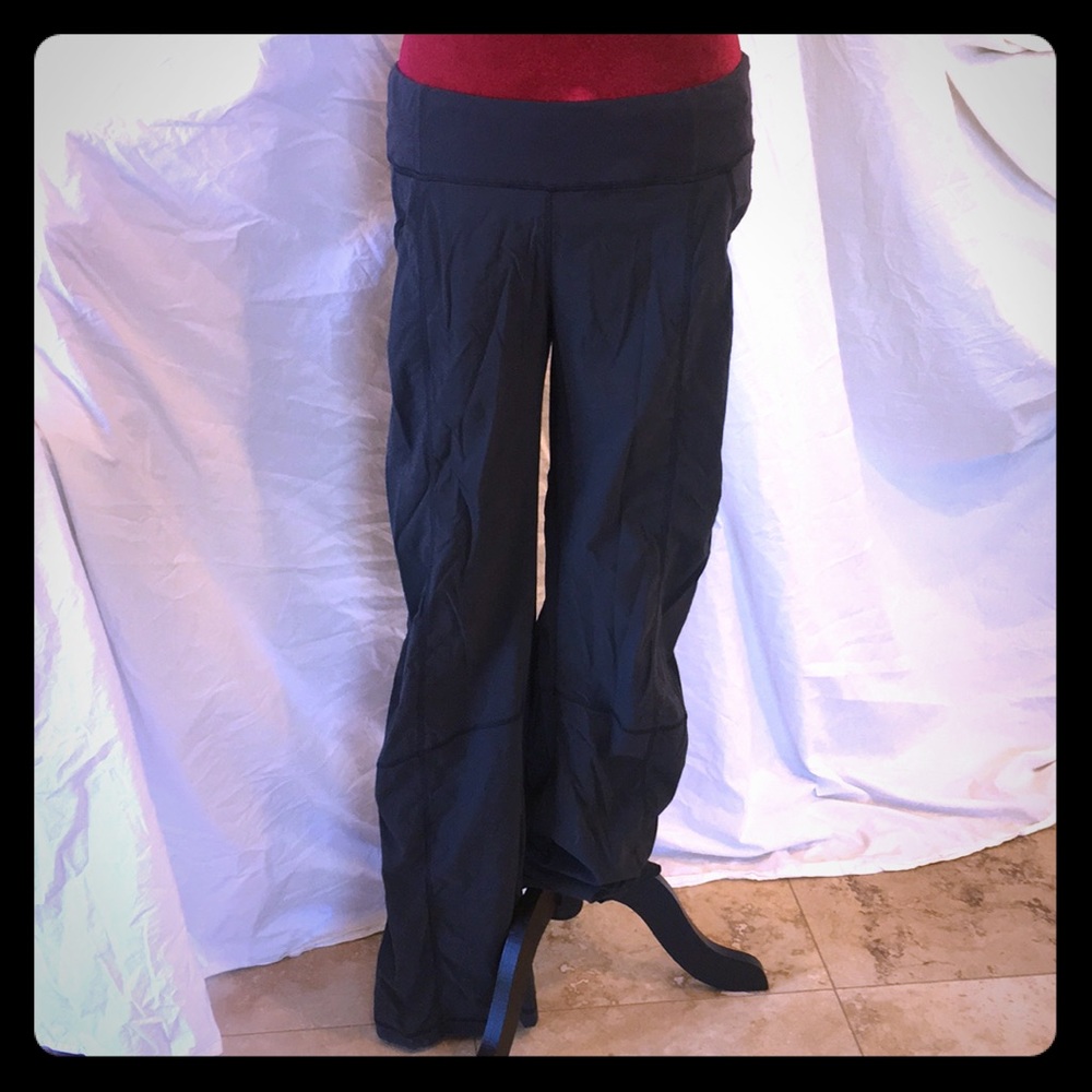 Lucy hiking leightweight pants in grey.